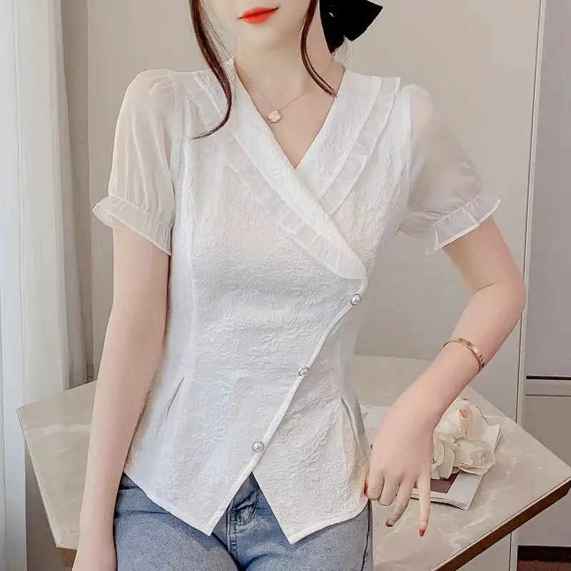 Blusa de manga corta con cuello en V y volantes para mujer, camisa elegante con textura francesa, color blanco y verde, ajustada y asimétrica, moda