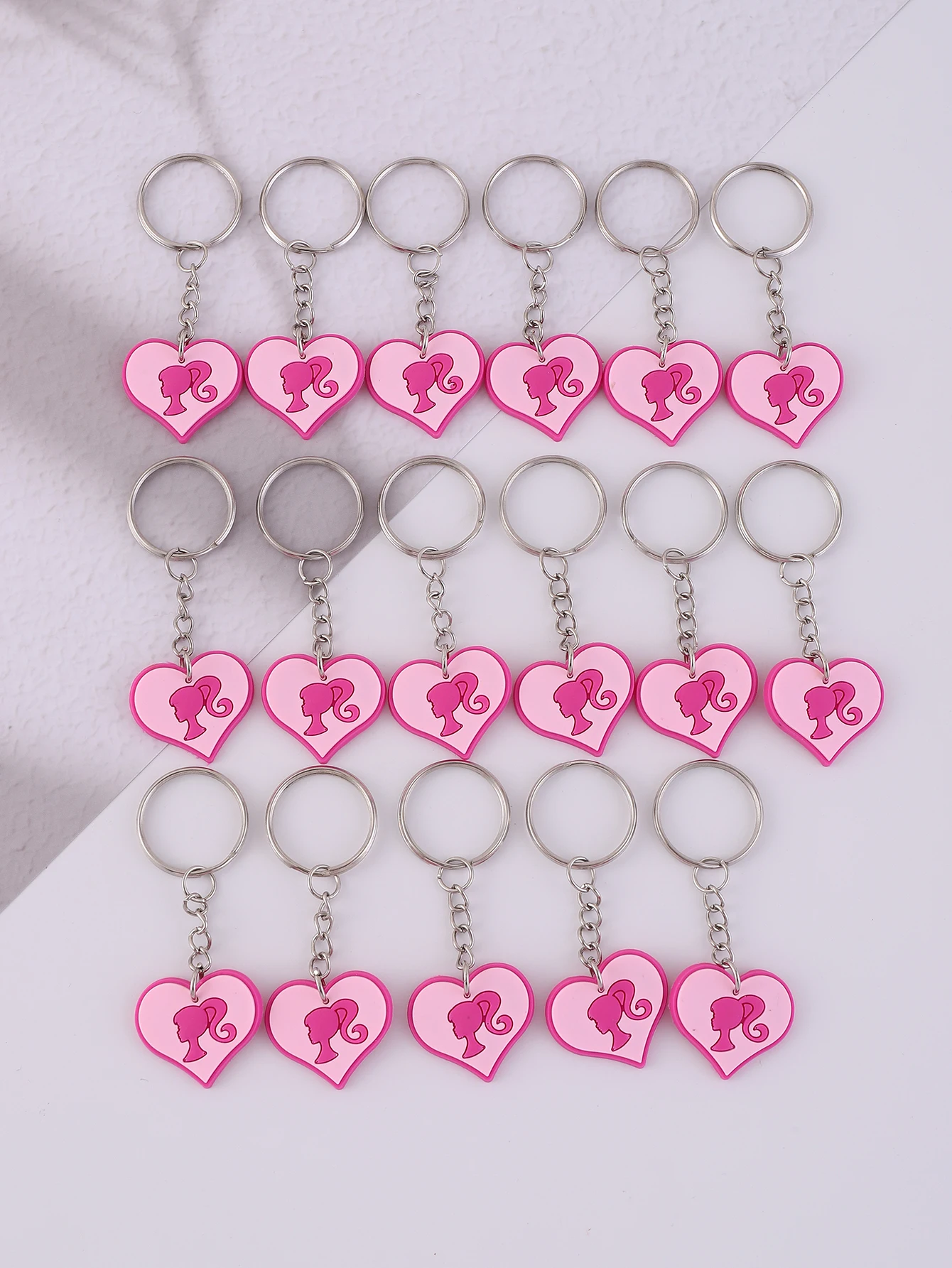 17pcs New PVC  Heart KeyChain,  Fashion Cute Key Ring Purse Bag Backpack  Accessories, Valentine\'s Day Gift For Men And Wmeon