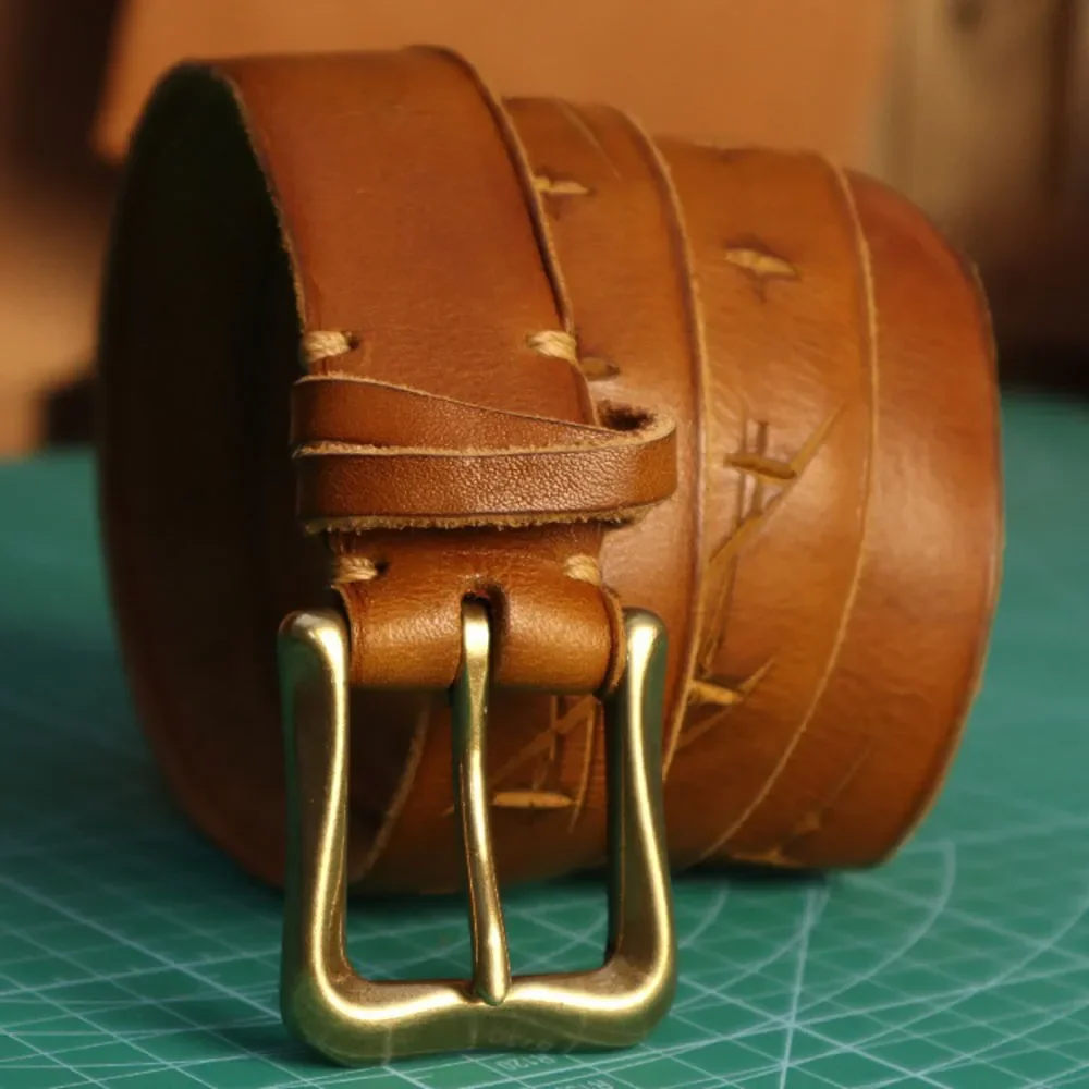 حزام جلد طبيعي مصنوع يدويًا بعرض 3 سم من جلد البقر مع إبزيم نحاسي بحافة متعثرة للرجال والنساء #3