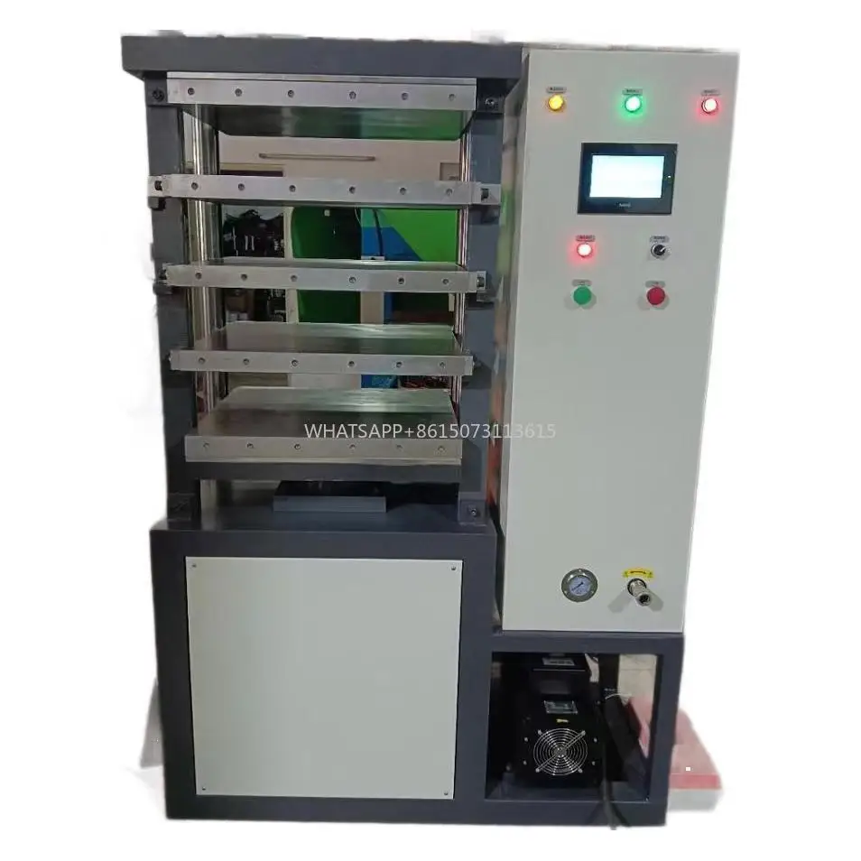 Pressa a caldo per pannelli in fibra di carbonio