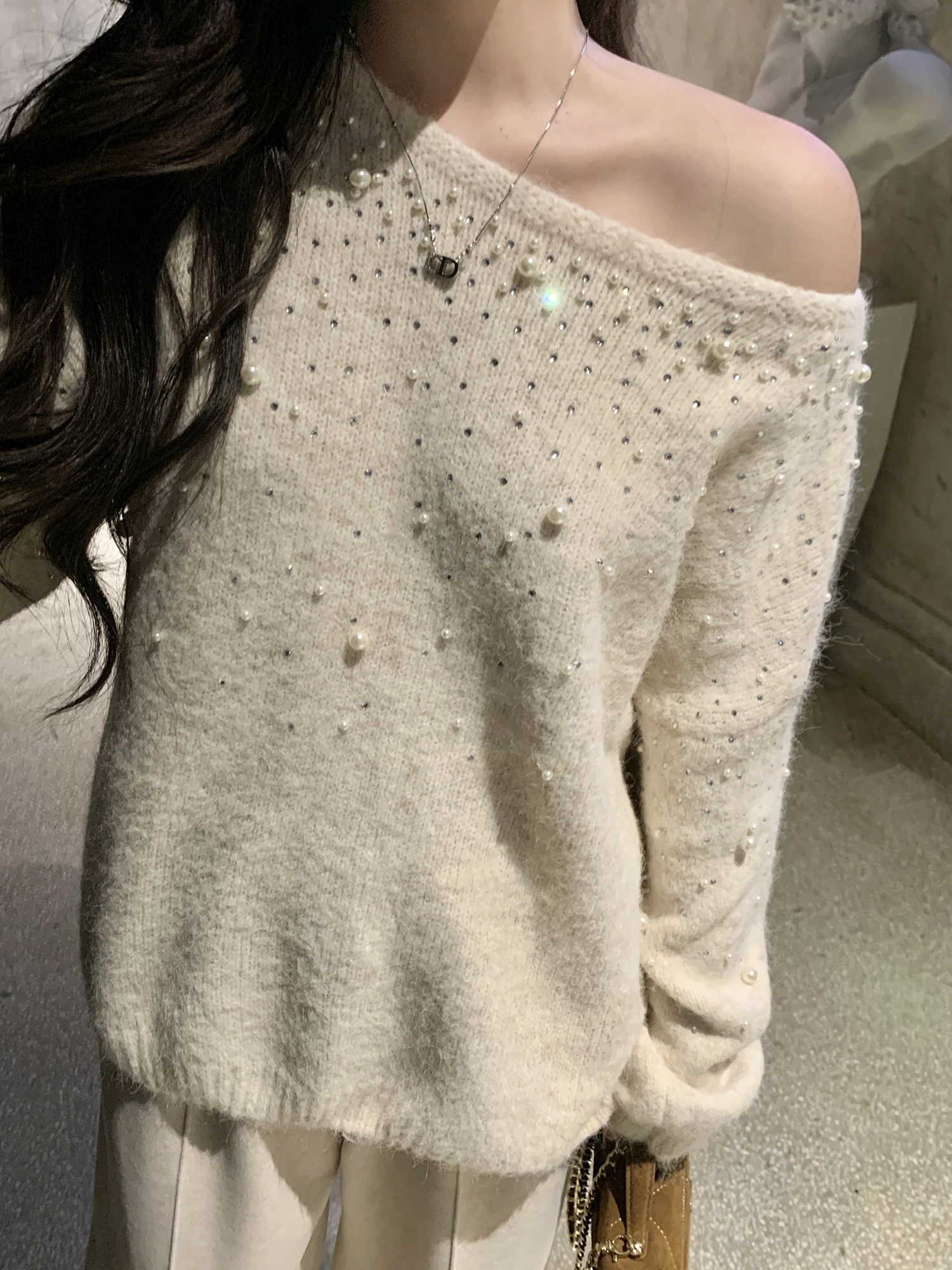 

ay Diamond Embellied Woolen Knitted Loose Fit Sweater for Women Winter Slimming Overhead Sle Commute Faion Regular Fit