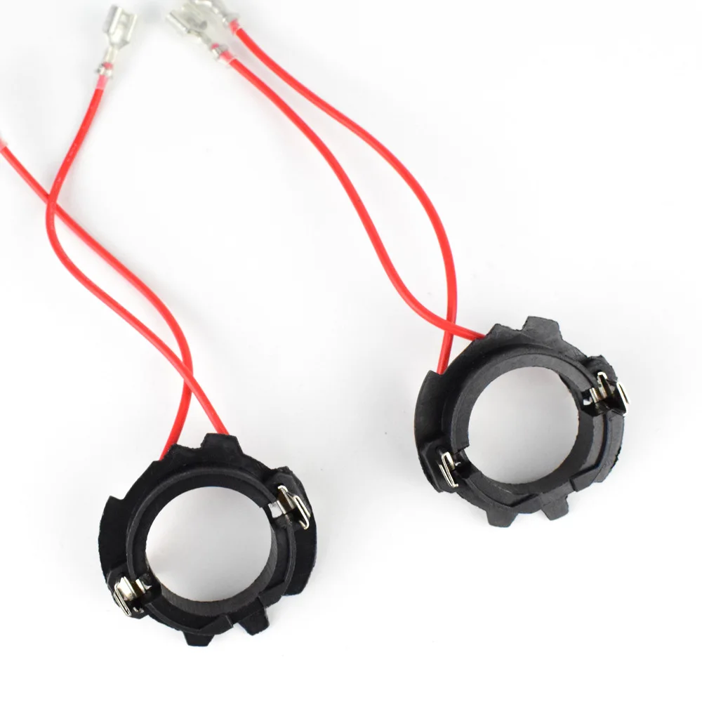 

2pcs H7 LED Headlight Bulb Low Beam Retainer LED Base Holder Bulb Clip Headlamp Socket Adapter for VW Golf 5 MK5 Jetta