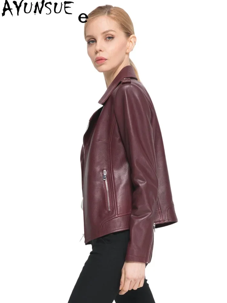 AYUNSUE-Chaqueta de piel de oveja auténtica para mujer, abrigo corto de motocicleta, ropa de otoño, novedad de 2024