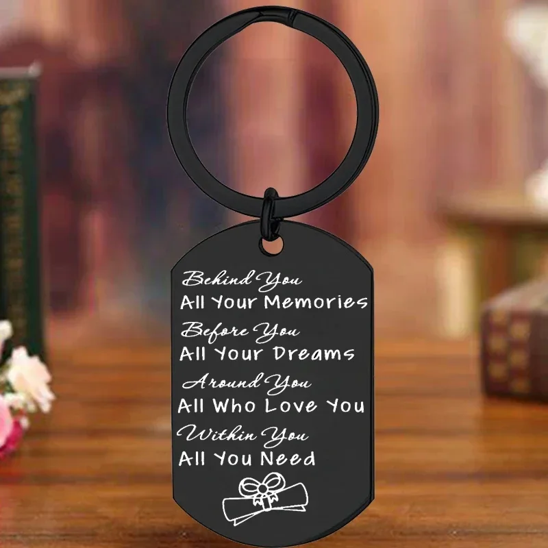 Metal 2023 High School College Grad Keychain Graduation Gifts Key Chain Pendant Daughter Son Inspirational Gifts