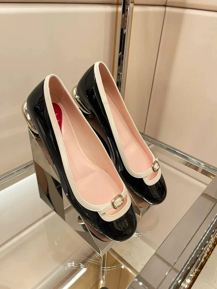 New round buckle flat sole single shoe with shallow mouth, round heel, patent leather color blocked, low heeled Mary Jane shoes