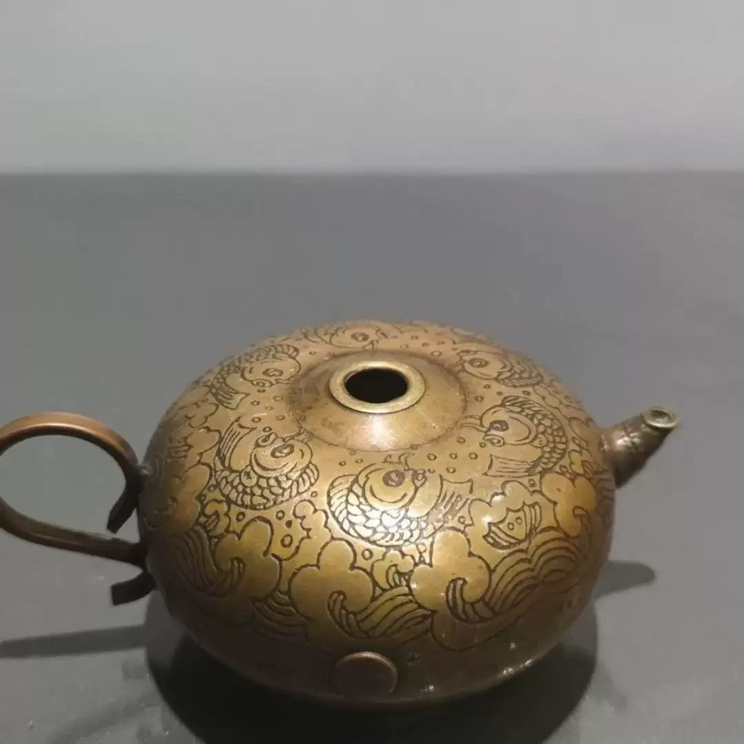 Chinese Tibet Copper Carved Carved FishTeapot Water Pot Wine Pot Waterdrop Inkstone Copper Statue Brass Decoration
