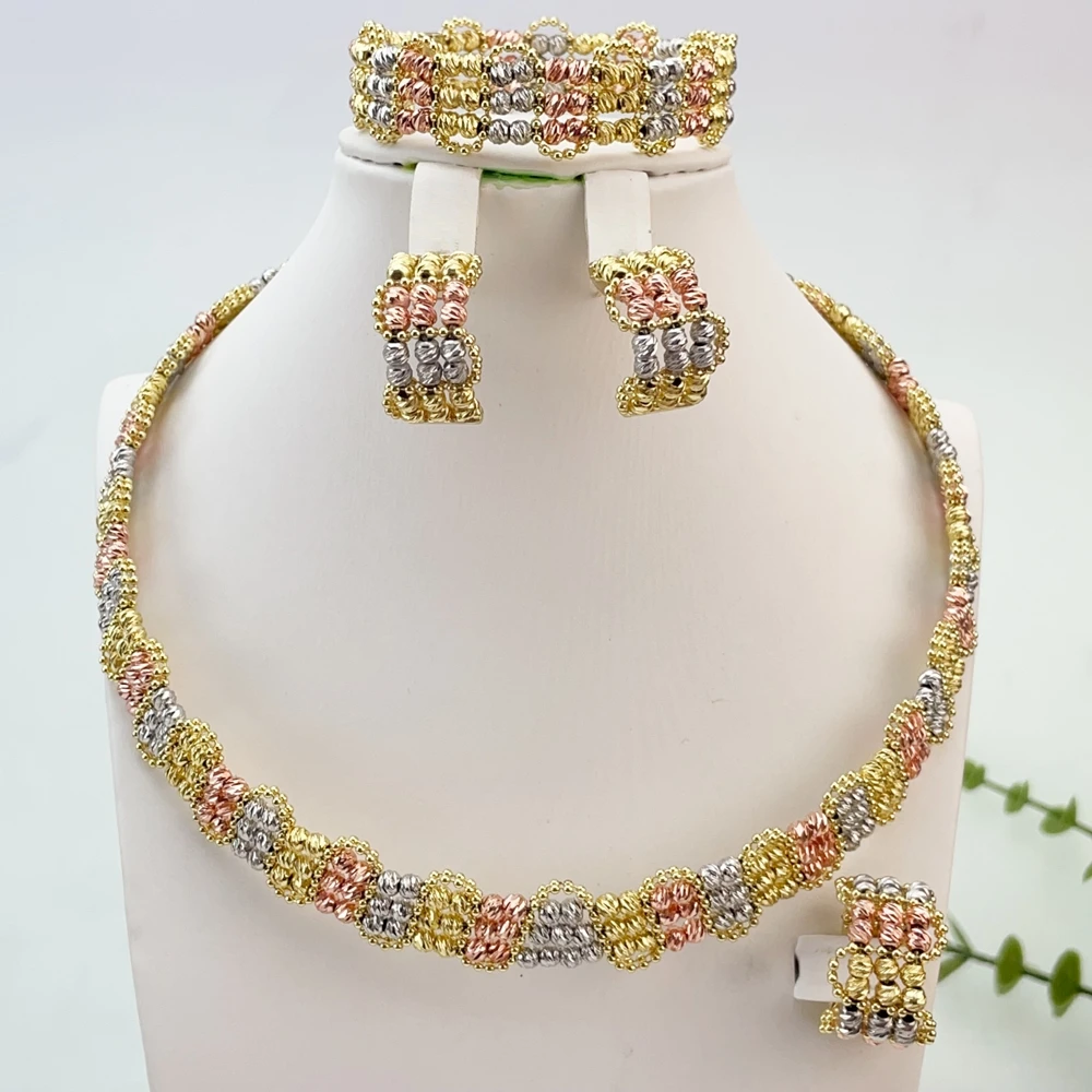 conjunto-de-joyeria-emma-en-oferta-diseno-2026-color-dorado-estilo-africano-collar-pulsera-anillo-y-aretes-fhk29603