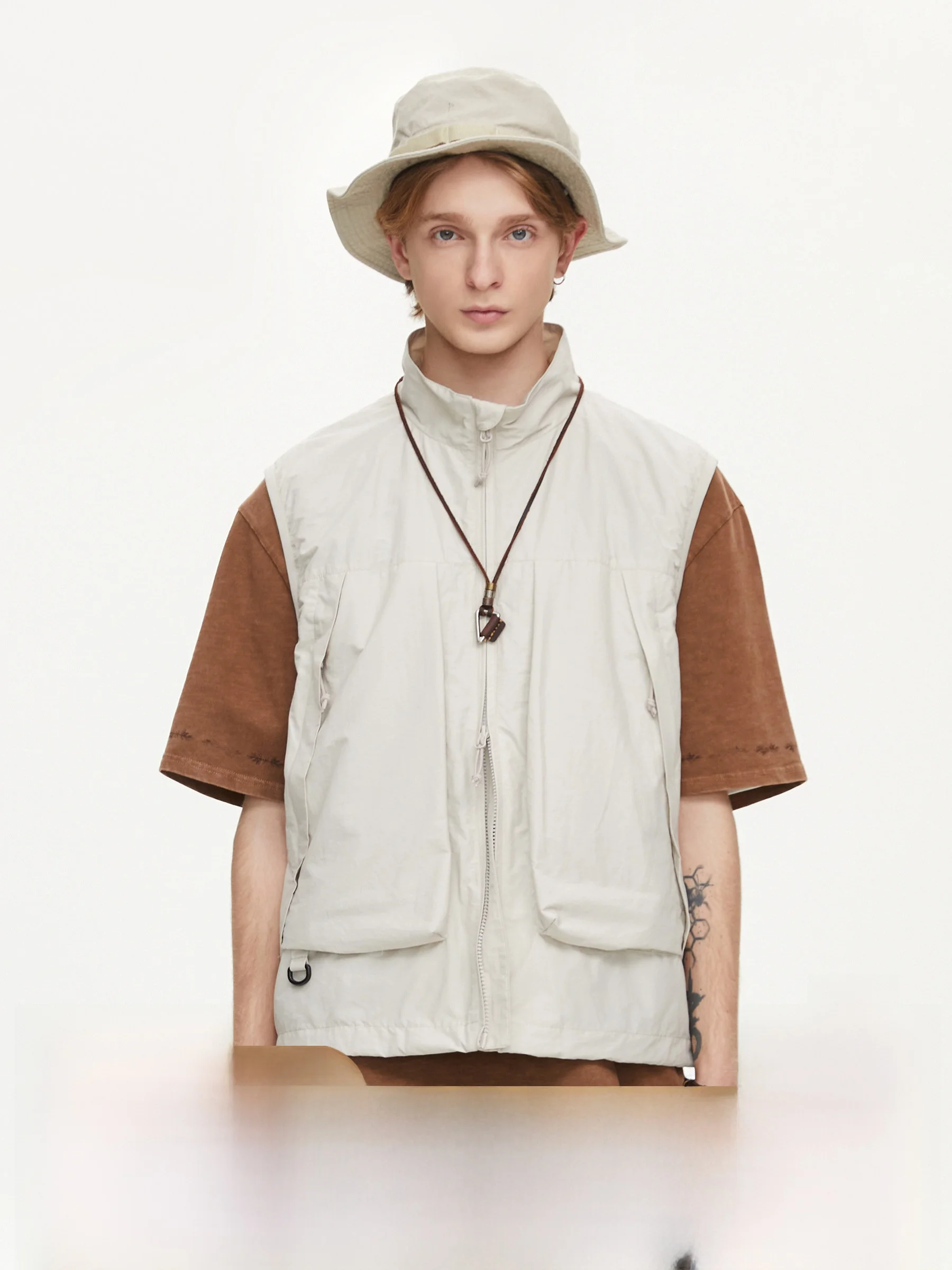 

Nome Lightweight Cotton Blend Outdoor Workwear Vest Loose Fit with kets Youth Trendy Spring Autumn Zipper Closure ...