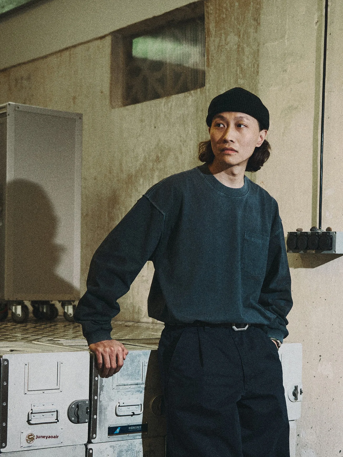 

Midupdate Orange Dragon 26 Double-Sided Wear Faded ket Long Sve T-irt Cotton oulder-Width Loose Fit American Sle ...