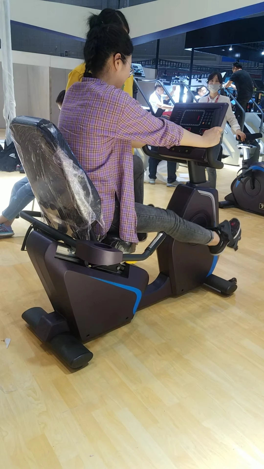 High Quality Commercial Body Building Exercise Recumbent Bike