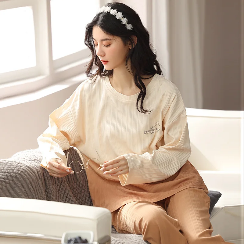 2022 new spring and autumn pajamas women's round neck student loose large cotton leisure long sleeved trousers home clothes