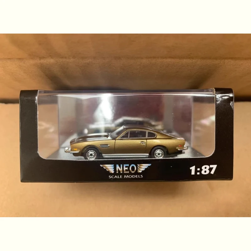 

Neo масштаб 1:87 Caprice классическая модель автомобиля из смолы Martin, статическая коллекция, украшенные праздничными игрушками, сувенирный подарок