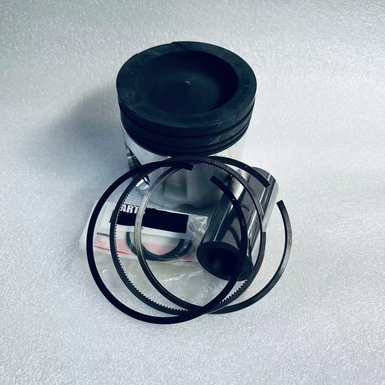 QSL9 6CT Cummins Piston Set 4089963 4941396 4940794 3920692 4941396 4089963 3966721 4089644 4941393 4955237 4934266 3950549