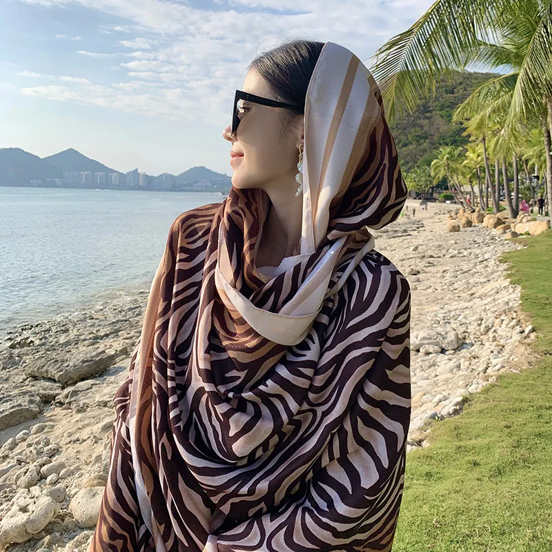 العرقية نمط منشفة الشاطئ الصيف جديد ظلة واقية من الشمس المتضخم شال شاطئ البحر عطلة السفر وشاح حريري