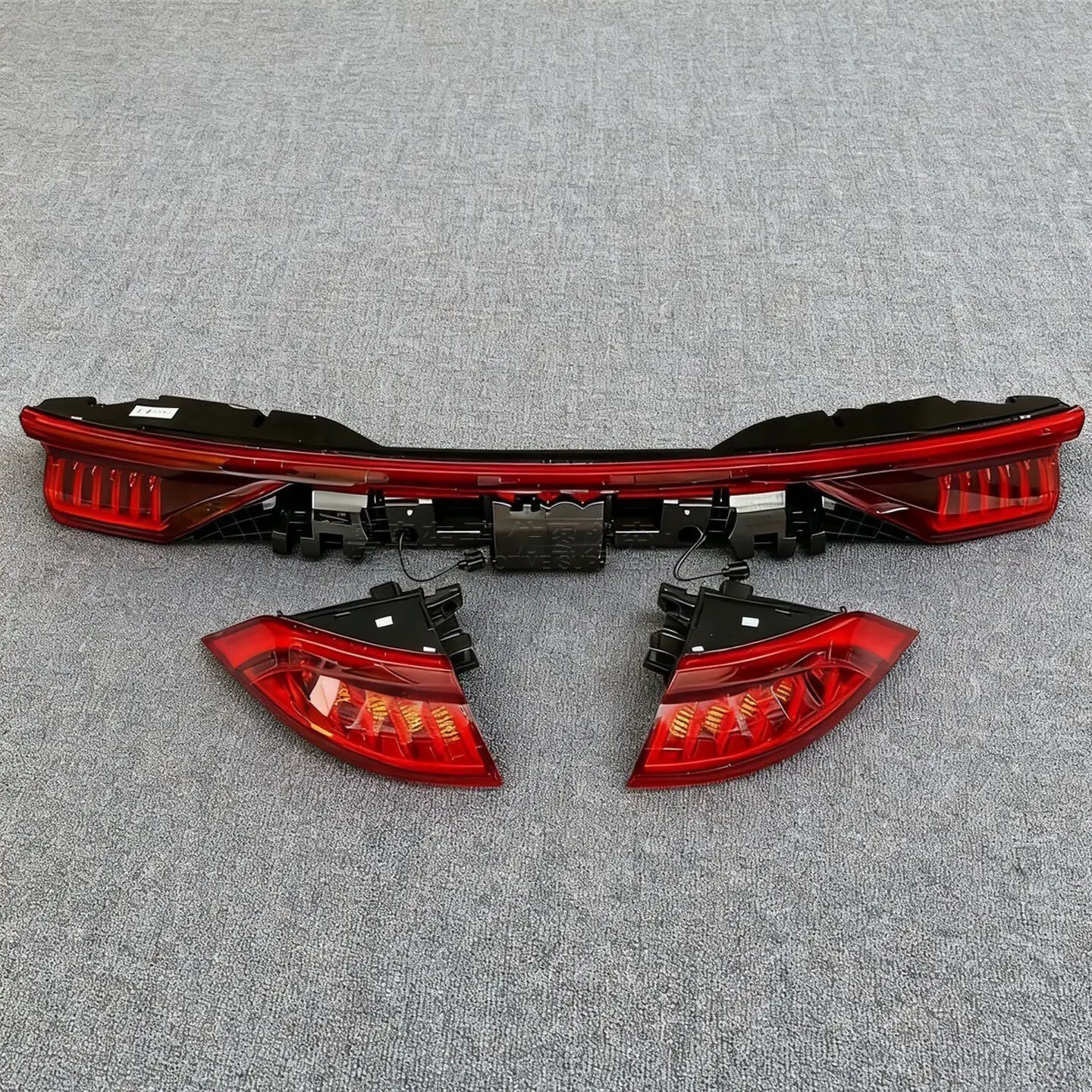 For 2019-2023 Audi Q8 RSQ8 Upgrade Original High-configuration OLED Sequential Turn Signals Dynamic Brake Taillight Assembly