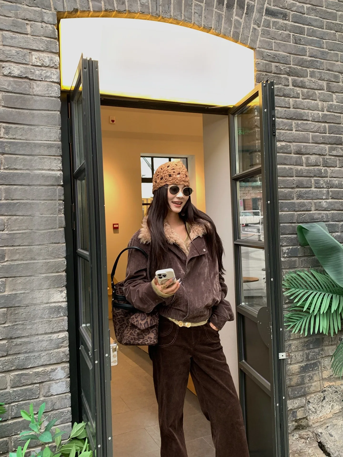 

Ретро-пальто с отстегивающимся меховым воротником, утепленное, для женщин, с хлопковым наполнителем, длинными рукавами, на молнии, повседневное, зимняя верхняя одежда