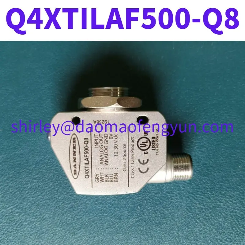 Used Laser displacement sensor Q4XTILAF500-Q8