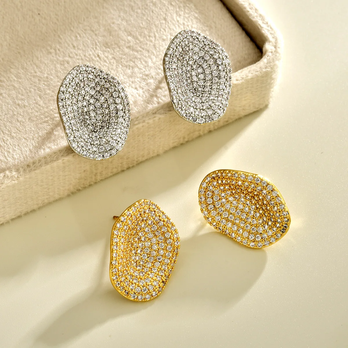 Irregular pleated zirconium stud earrings light luxury super flash earrings niche ear jewelry