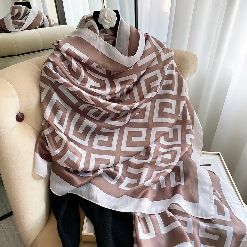 2023 Luxury Brand Designer Silk Scarf Women Wrap Retro Shawl Winter Scarves High Quality Scarf Bufanda De Los Hombres