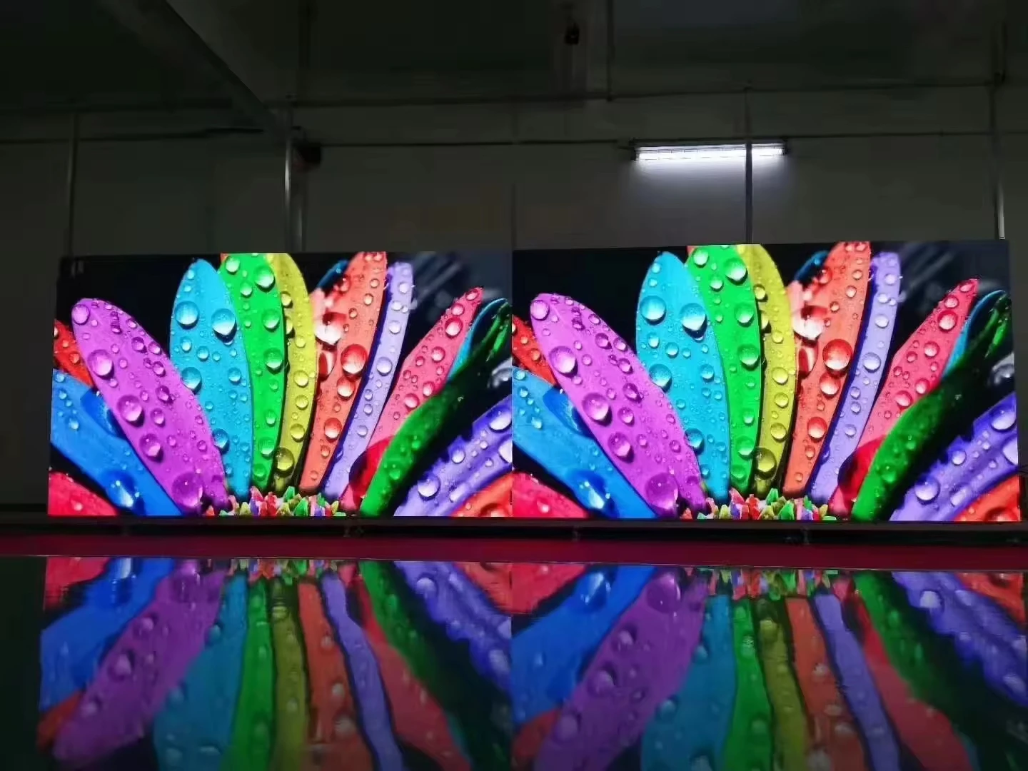 High Visibility P1.25 P2 P2.5 Indoor Fixed LED Screen Video Wall New Model for Retail Store & Shopping Mall Advertising Display