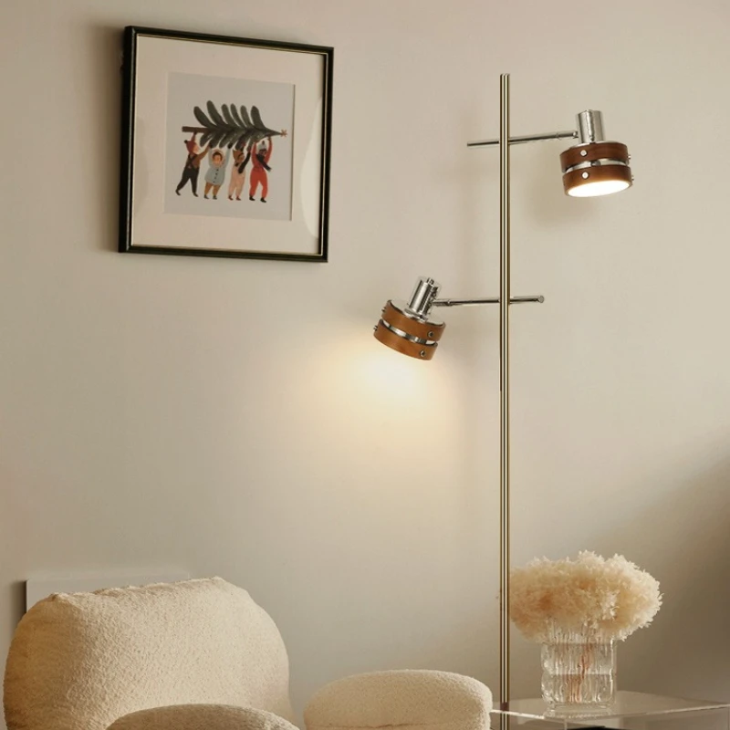 French medieval solid wood living room art floor lamp retro high-end bedroom decoration sofa lamp