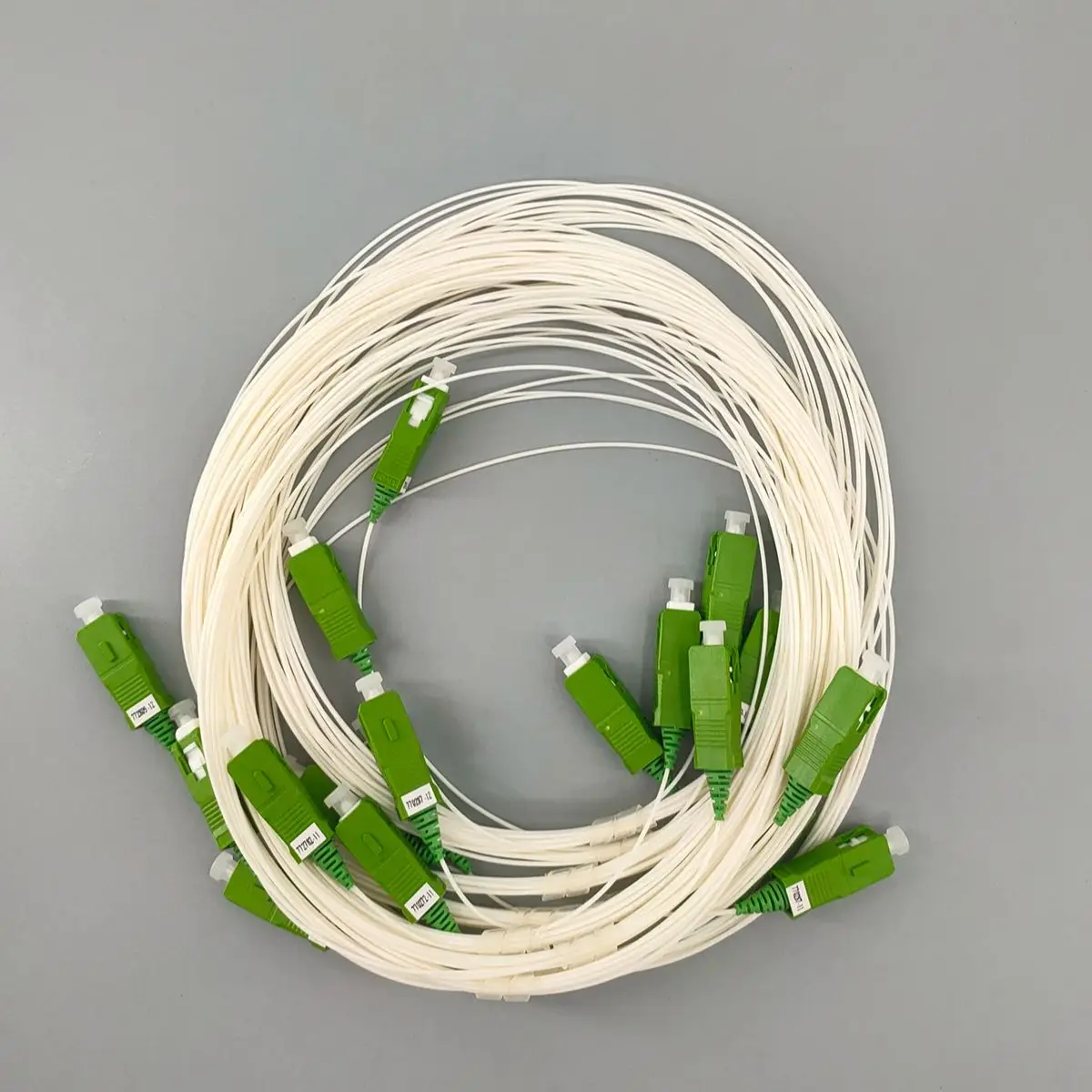 10 قطعة SC/APC إلى SC/APC 9/125μm وضع واحد الألياف البصرية التصحيح الحبال 4 متر 0.9 مللي متر كابل نحيف منخفض الخسارة البلوز لمركز FTTH/البيانات