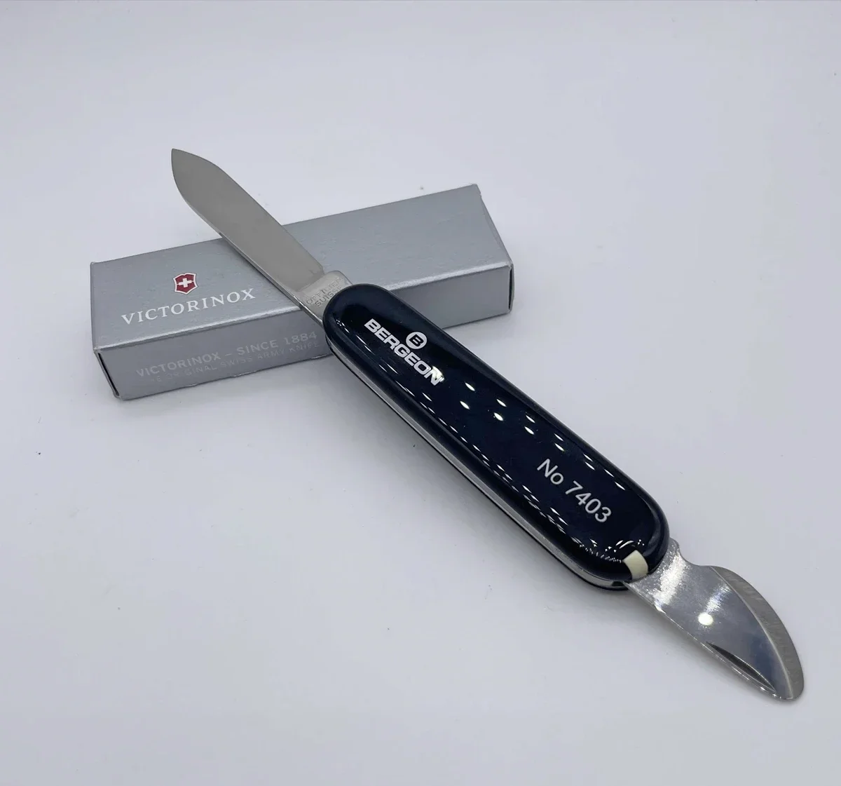Swiss Bergeon 7403 Victorinox Watch Case أداة سكين فتاحة خلفية لصانع الساعات