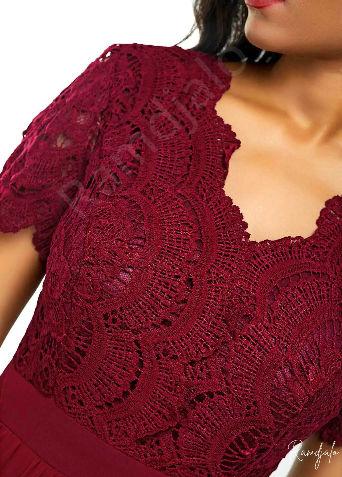 Customized Burgundy Short Sleeves Knee-Length Lace and Chiffon V-Neck Weddings Cocktail Dresses Parties and Formal Events Gowns