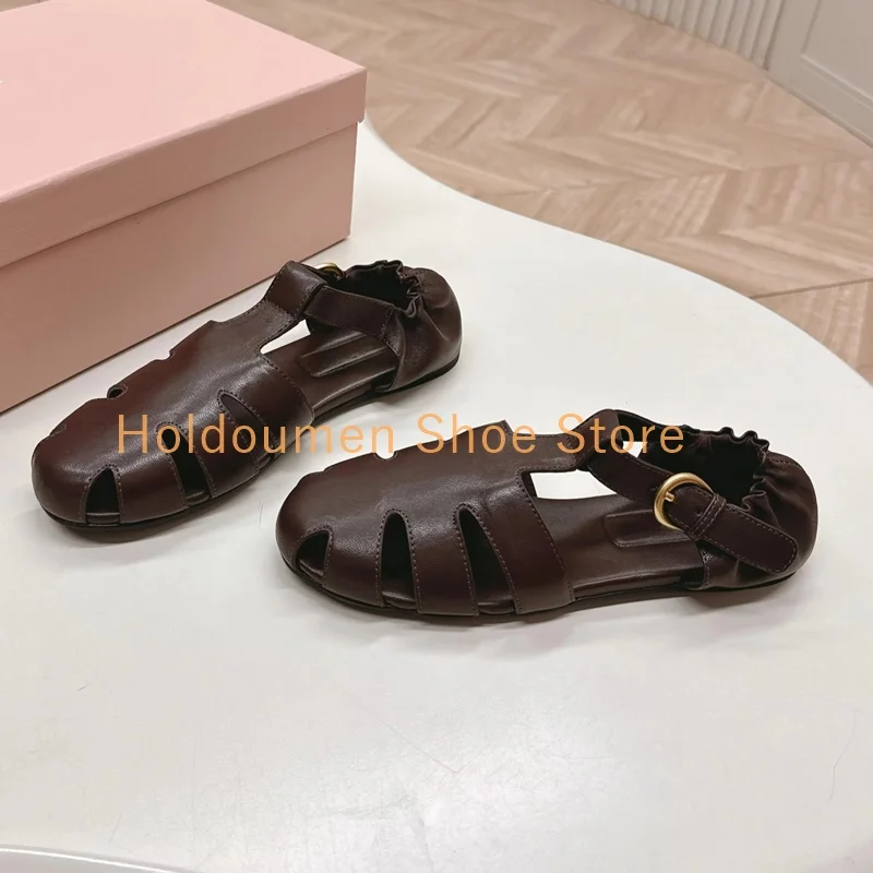 Cute Wrapped Round Toe Hollow Design Roman Sandals 2025 Summer New Pleated Covered Heel Buckle Flat Versatile Women's Sandals
