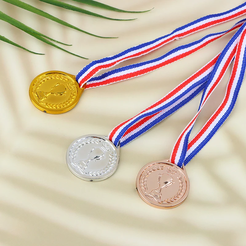 Krone Gold Silber Bronze Auszeichnung Medaille Belohnung Fußball wettbewerb Preise Auszeichnung Medaille für Souvenir Geschenk Outdoor Sport Kinderspiel zeug