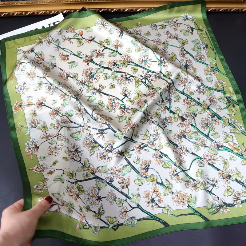 Birdtree 100%Real Silk Vintage Butterfly Printed Scarf Mom Gift Elegant Versatile Basic Square Scarf 2024 Spring New A3D840QC