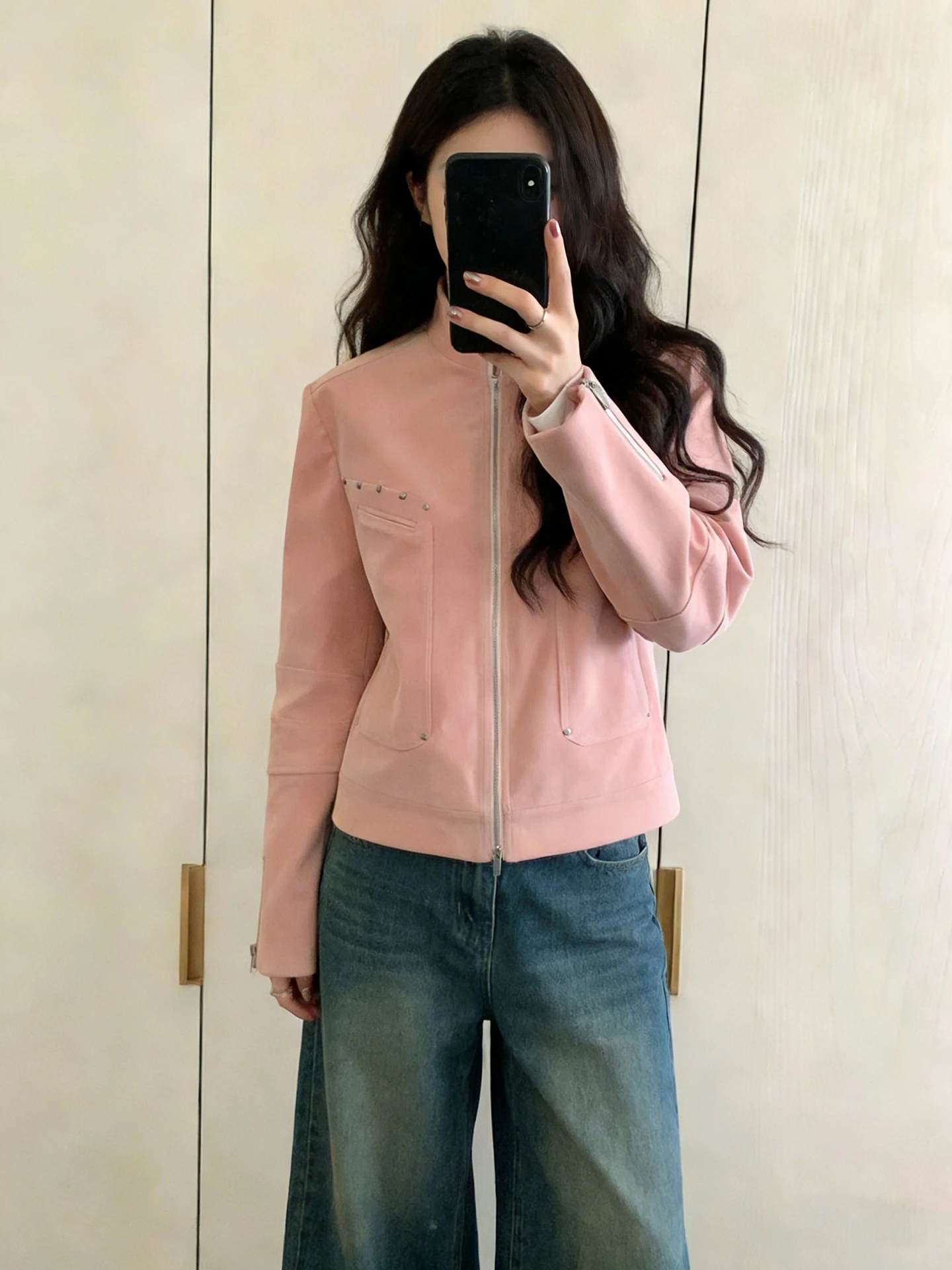 

Розовая замшевая короткая куртка в корейском стиле, антивозрастная, весенняя, новая модная женская куртка с воротником-стойкой, для повседневной носки, приталенного кроя