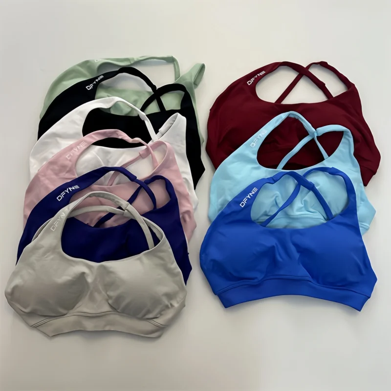 Dfyne Impact Asymmetric Sports Bra Women Seamless One-shoulder Strappy Back Bra Padded Yoga Top Bra Medium Support Gym Crop Top