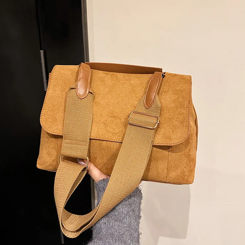 

Новая винтажная женская сумка-мессенджер 2025 года, вельветовая сумка через плечо большой вместимости, шикарная сумка через плечо в стиле ретро, мягкая и стильная