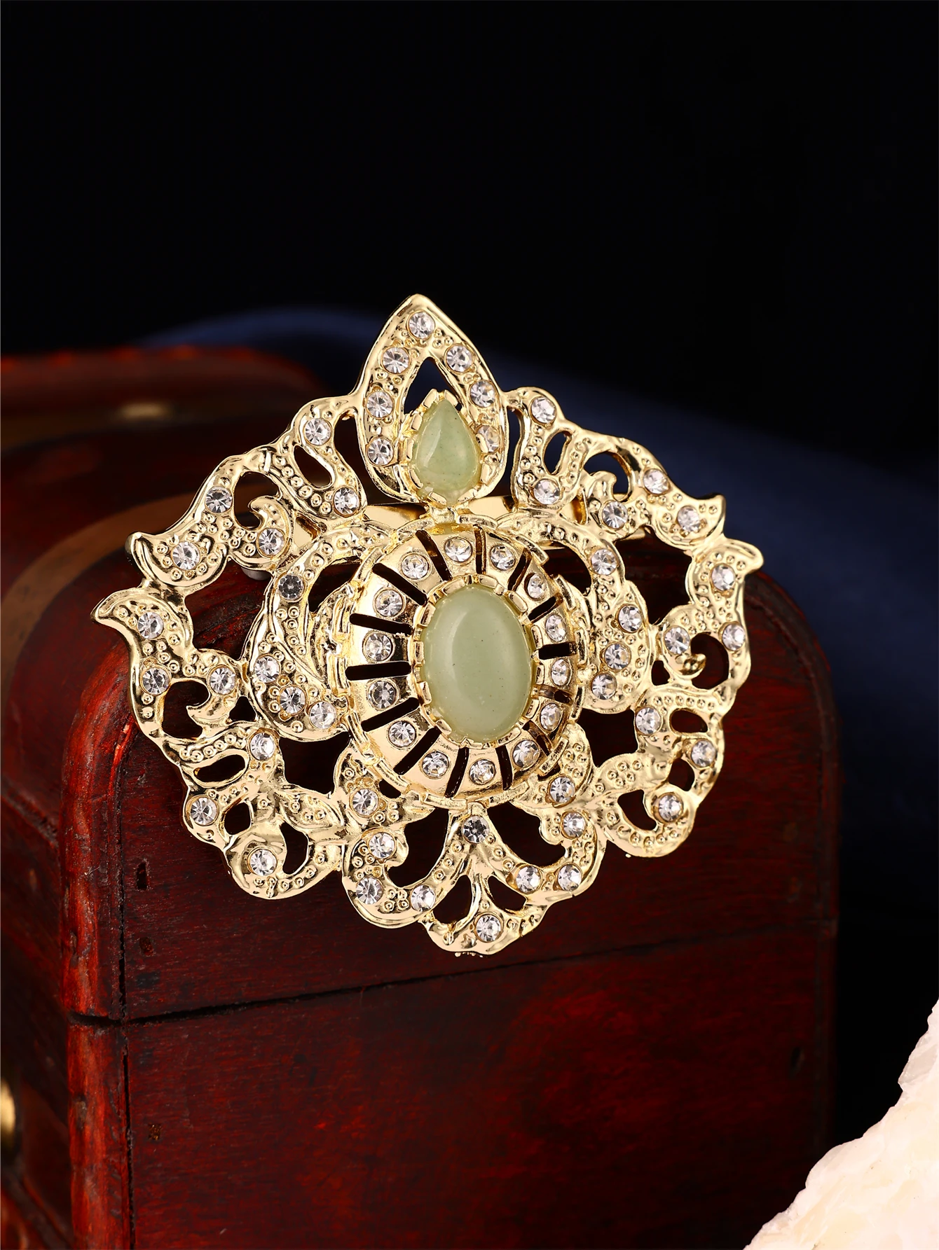 Moroccan Style Golden Floral Brooch, Green Gem Rhinestone Hollow Brooch for Abaya Party