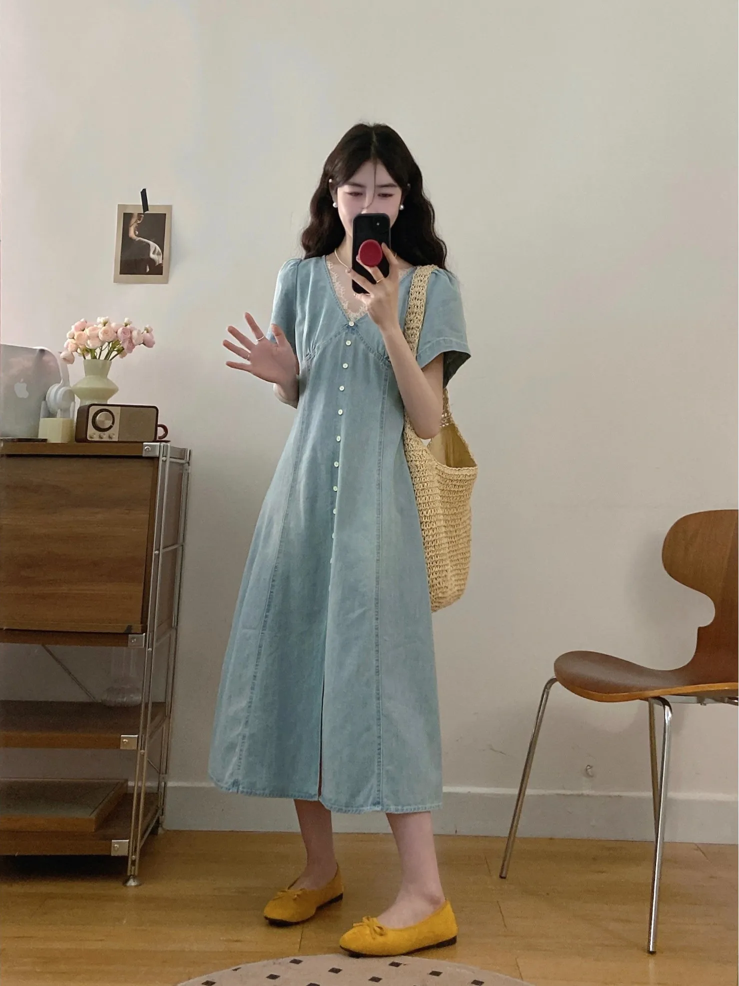 

plus Size Fashionable Lace Splicing Denim Dress V-Neck Waist Cinching Slimming Design A-Line Long Summer New Arrival