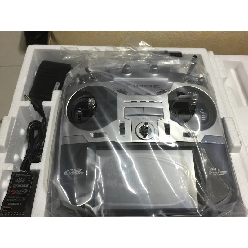 Original Futaba 18SZ 18-channel helicopter Transmitter RC Remote Control Radio System with R7108SB Receiver for helicopter