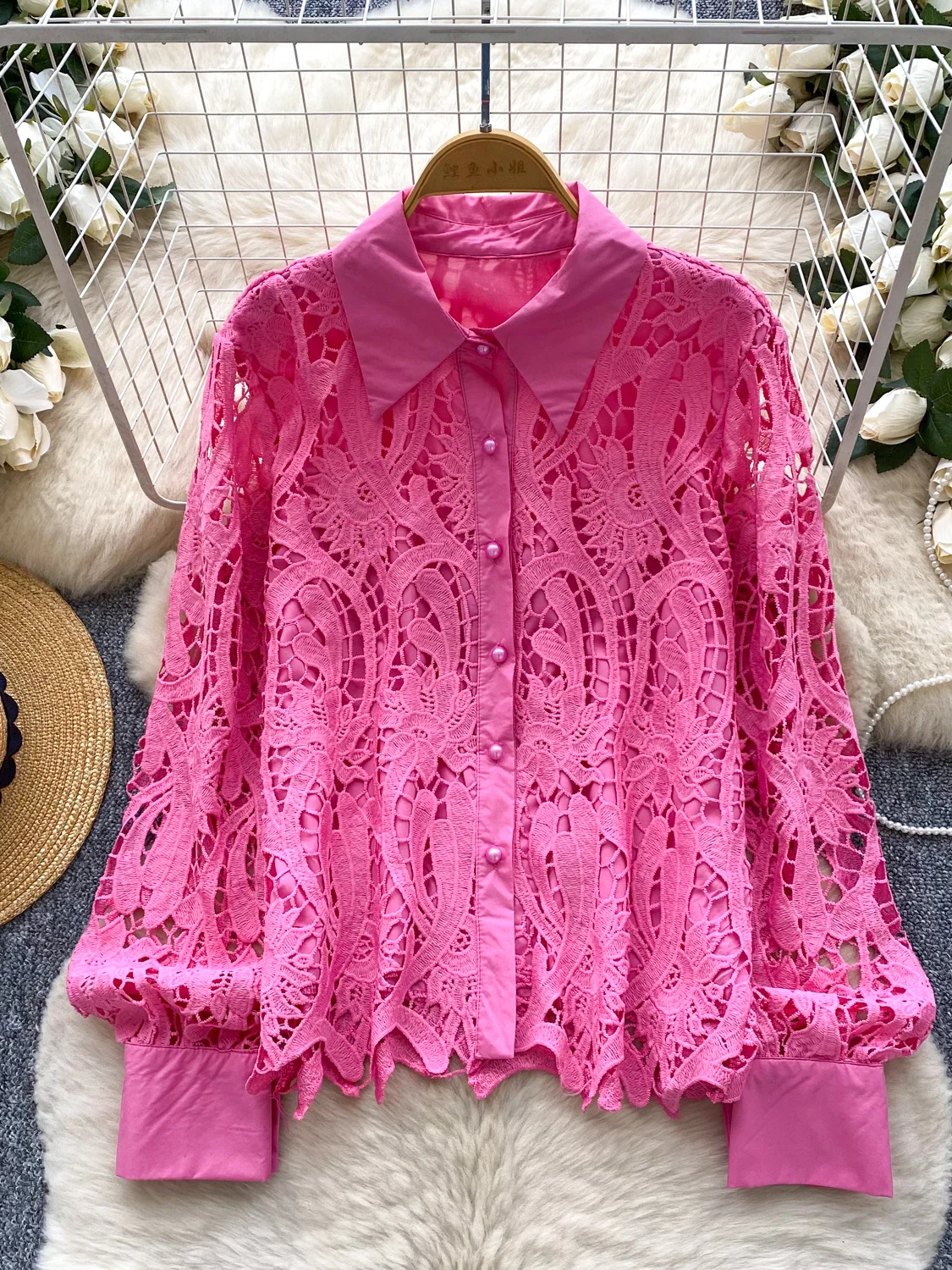 

Women Autumn Shirt New Hollow Lace Top French Light Luxury Versatile Single Breasted Long Sleeved Shirt Blouse Female Top BL274