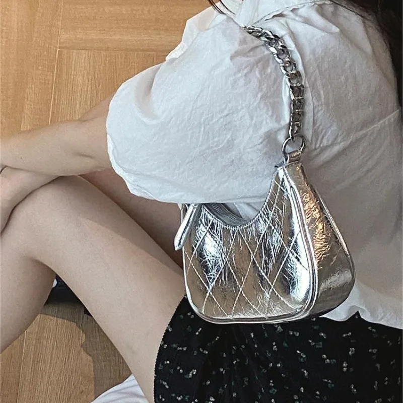 

Xiuya Silver Casual Womens Handbag Chain Korean Popular Fashion Vintage Shoulder Bag Exquisite All-match New Ladies Armpit Bag