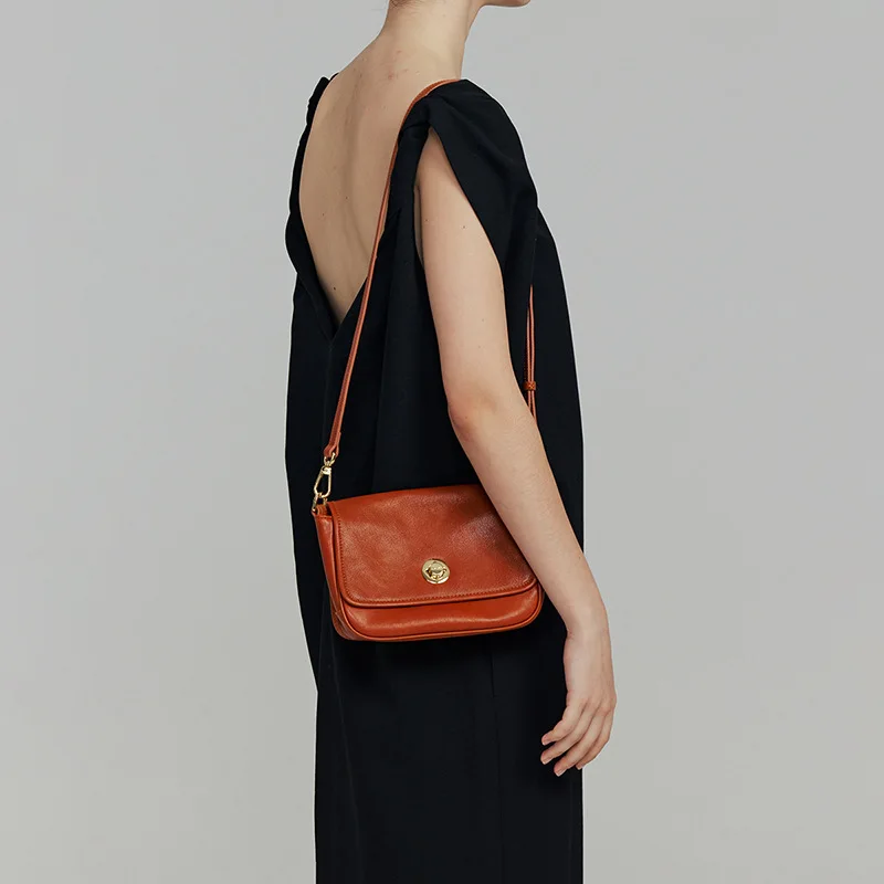 المرأة جلد البقر حقيبة كتفية للسفر السيدات لينة جلد البقر الفاخرة مصمم تحت الإبط حقائب الإناث موضة ريترو تخفيف حقائب اليد #5