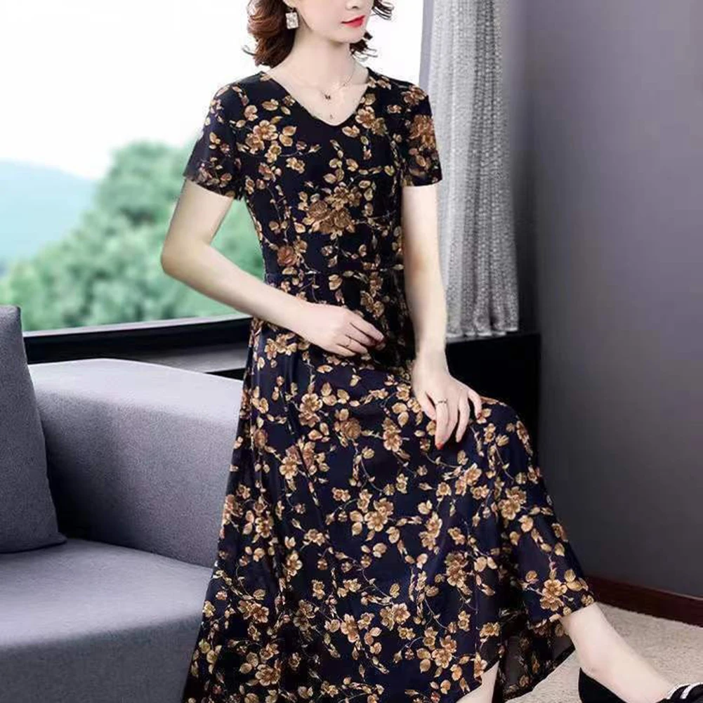 

Floral Print V-Neck Short Sleeve Waist Fit Midi Dress