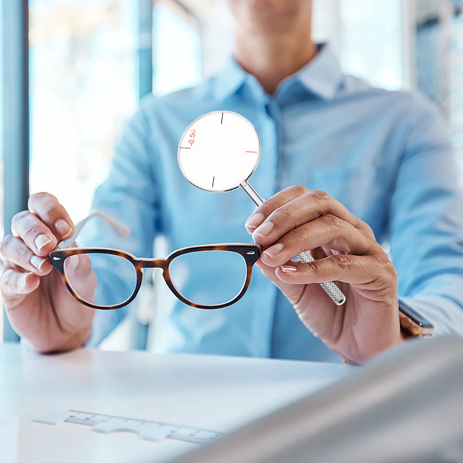 

1Pcs Cross Cylinder Lens Optical Instruments Handheld Tool for Astigmatism Test Optometry Accessories Cylinder Lens Tool