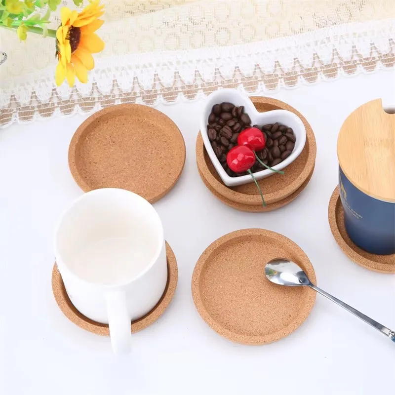 100Pcs Placemats Cup Mat Pads Round Natural Cork Wood Coasters Heat Resistant Insulation Tea Coffee Cup Mat Pad Table Decoration