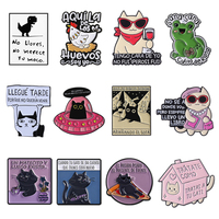 Cartoon Animal Funny Spanis Quotes Enamel Pin Cute Dinosaur Hens Cat Frog Brooches Lapel Badge Jewelry Gifts for Friends