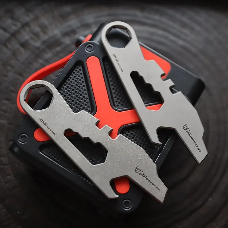 Mini Titanium Alloy Multifunctional Pry Bar Keychain Pendant EDC Pocket Small Tool Bottle Opener Small Ruler