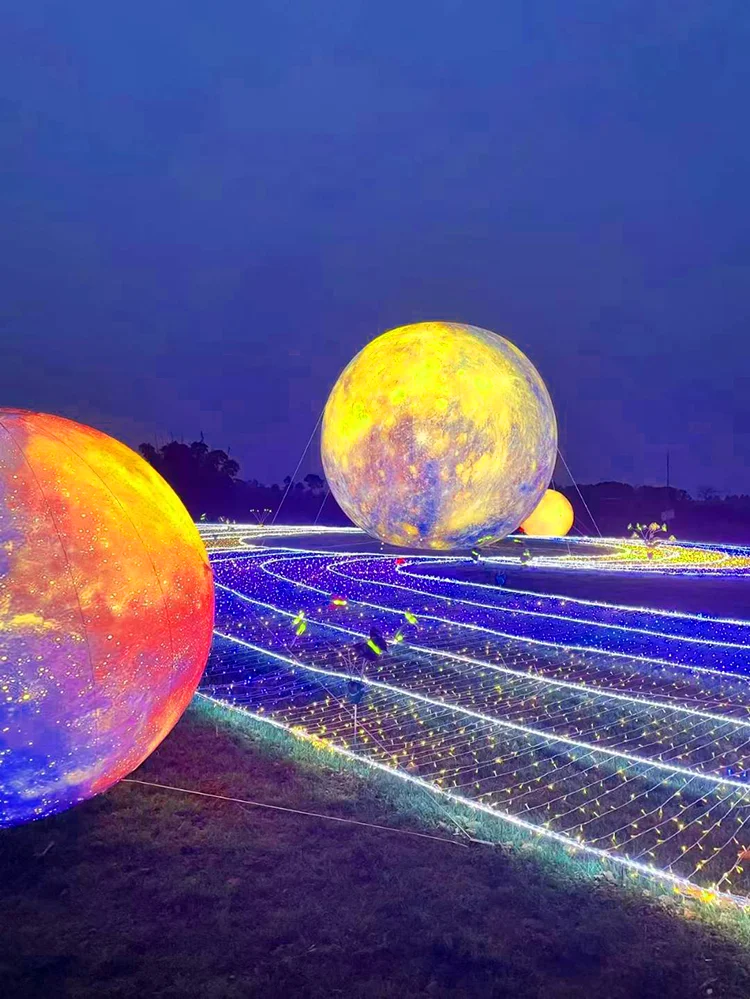 Factory Stock P3 LED Ball Screen Shaped LED Spherical Globe Display of 0.3m Diameter for Video Media Exhibition Use
