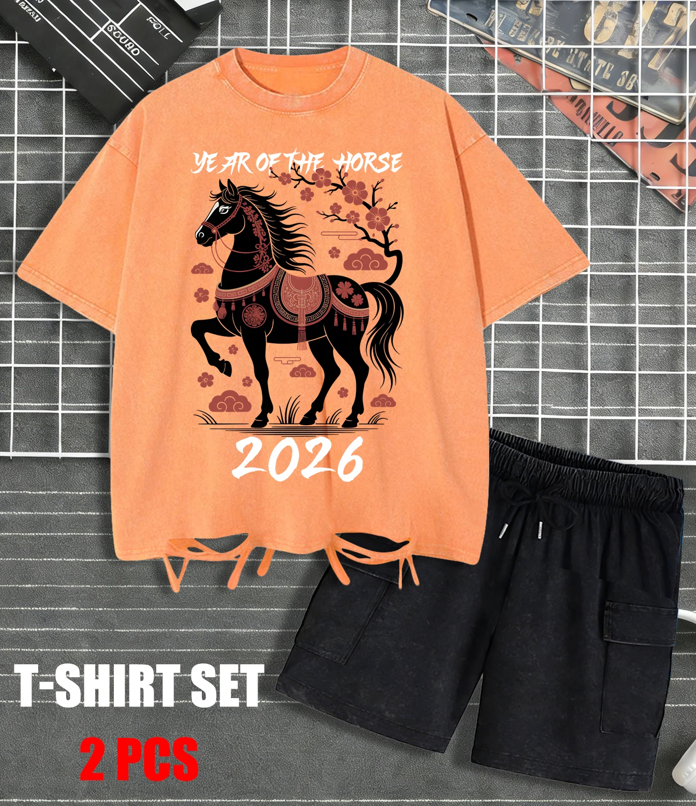 

Мужская хлопковая футболка с принтом «Год Лошади 2026», ретро-дизайн, удобная, модная, свободного кроя, с эффектом потертости, с дырками, мужские топы