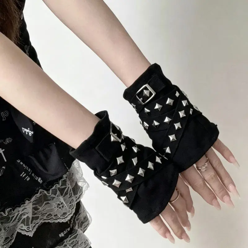 1Pair Black Rivet Strap Wrist Cuff Fingerless Gloves Unisex Y2K Hip-Hop Gothic Punk Hand Gloves Girls Party Cosplay Accessories