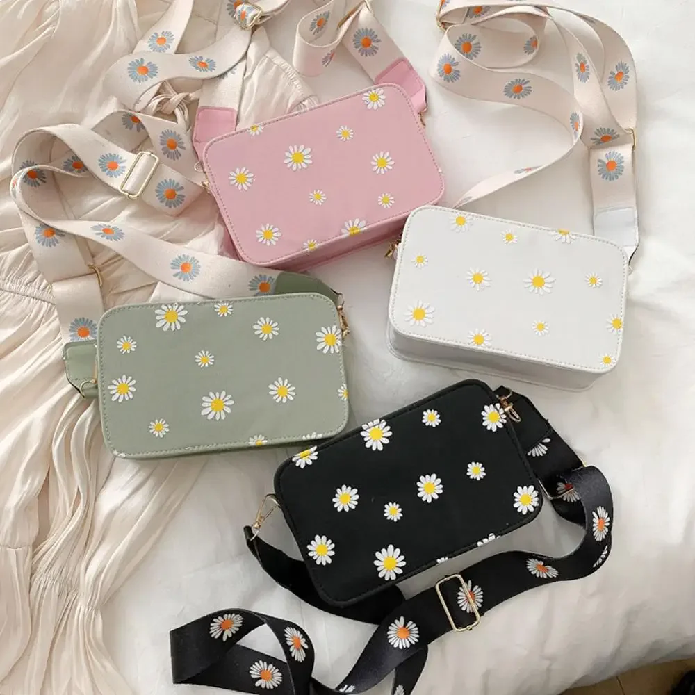 

Summer Fashion Small Daisy Female Bags Wide Nylon Shoulder Strap Shoulder Messenger Bag Sac New Printed Small Square Bag