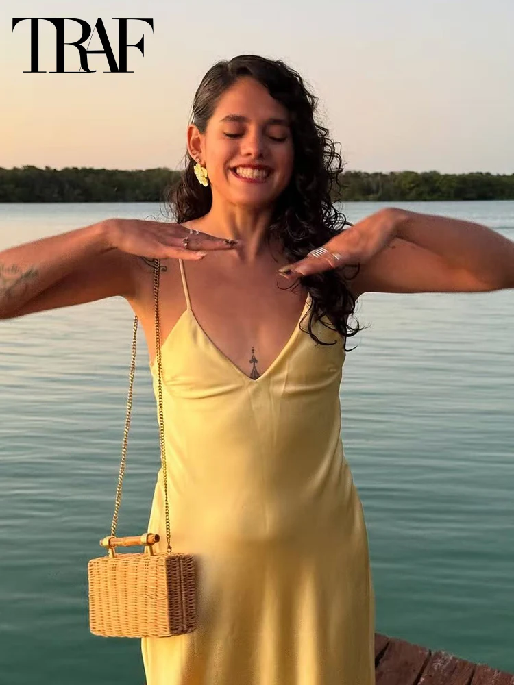 HXAO femmes robe jaune Slip Satin robes longues été 2025 femme Sexy Midi col en V profond dos nu robe robe robes de soirée